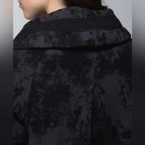 Lululemon To Class Jacket - Size 4 - Picture 6 of 9